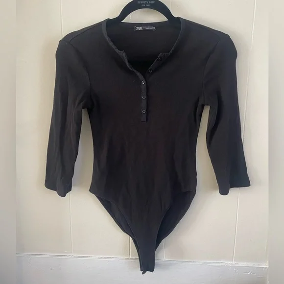 ZARA Black Quarter Sleeve Bodysuit Stretchy Comfy Closet Staple Essential Cute - Picture 2 of 5